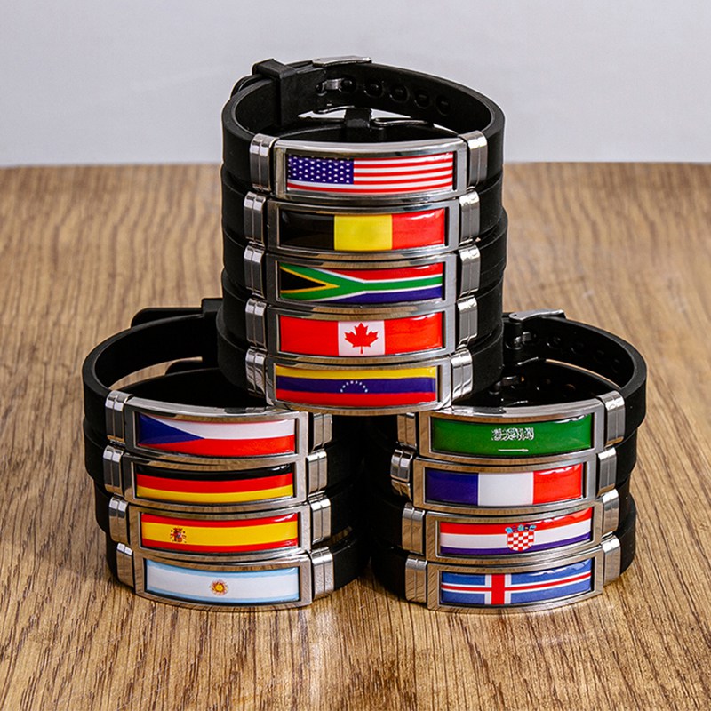 Braccialetto con bandiera nazi - Home Decor Canada recensione e prezzo